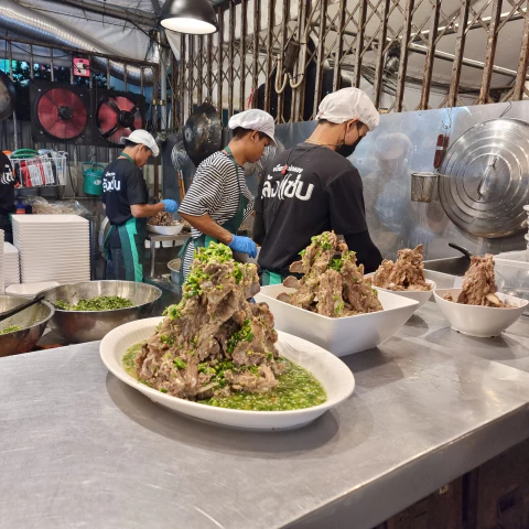 방콕 야시장 쩟페어 대표 맛집인 랭쌥집